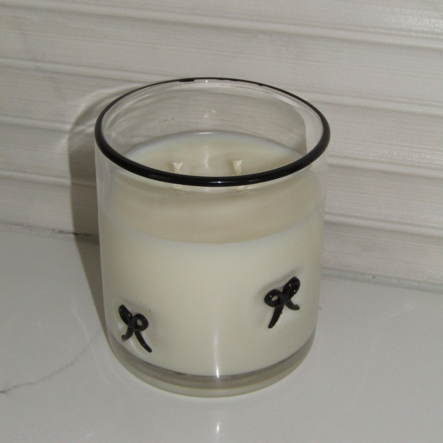 BLACK BOW CANDLE (1 OF 1)