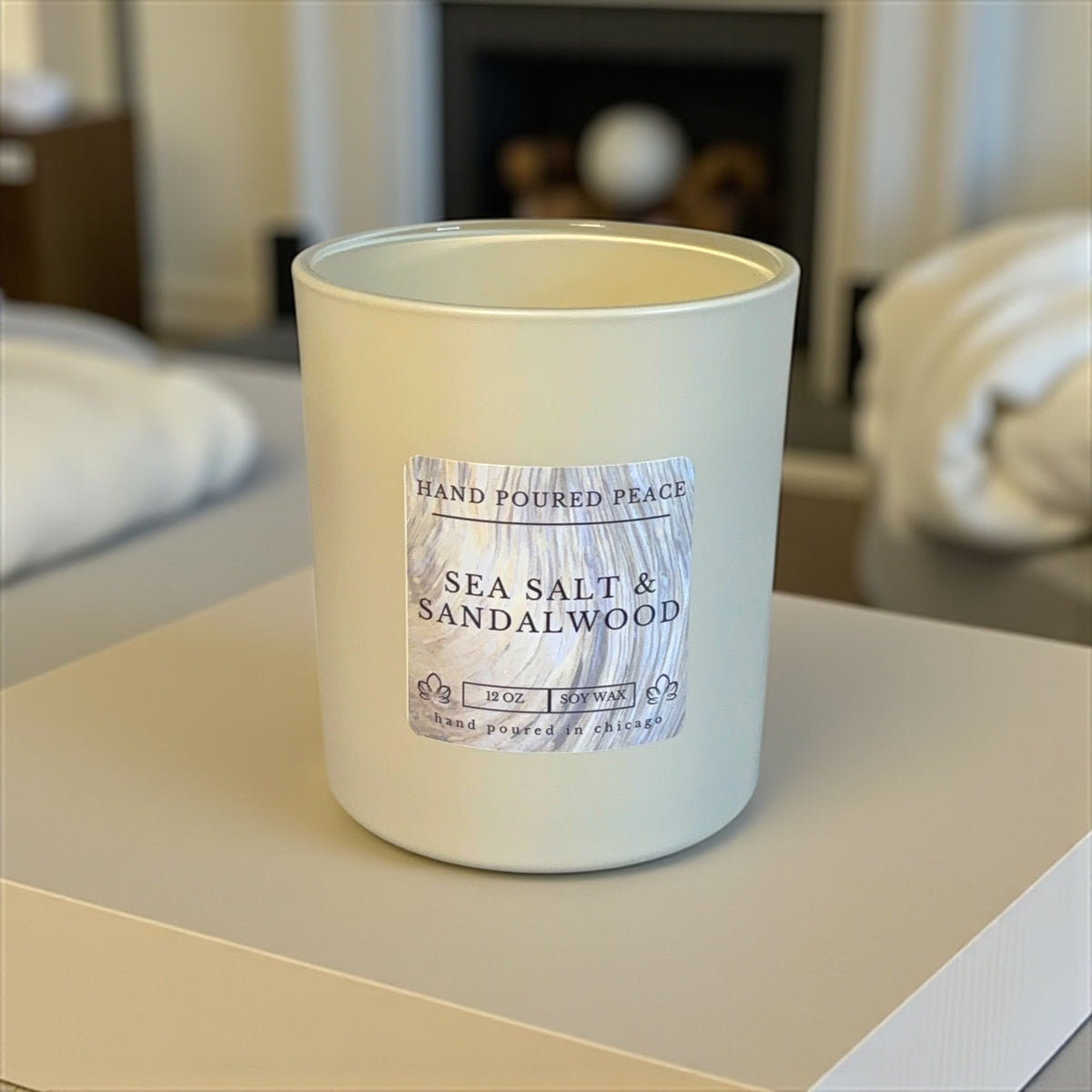 SEA SALT & SANDALWOOD CANDLE (8OZ)